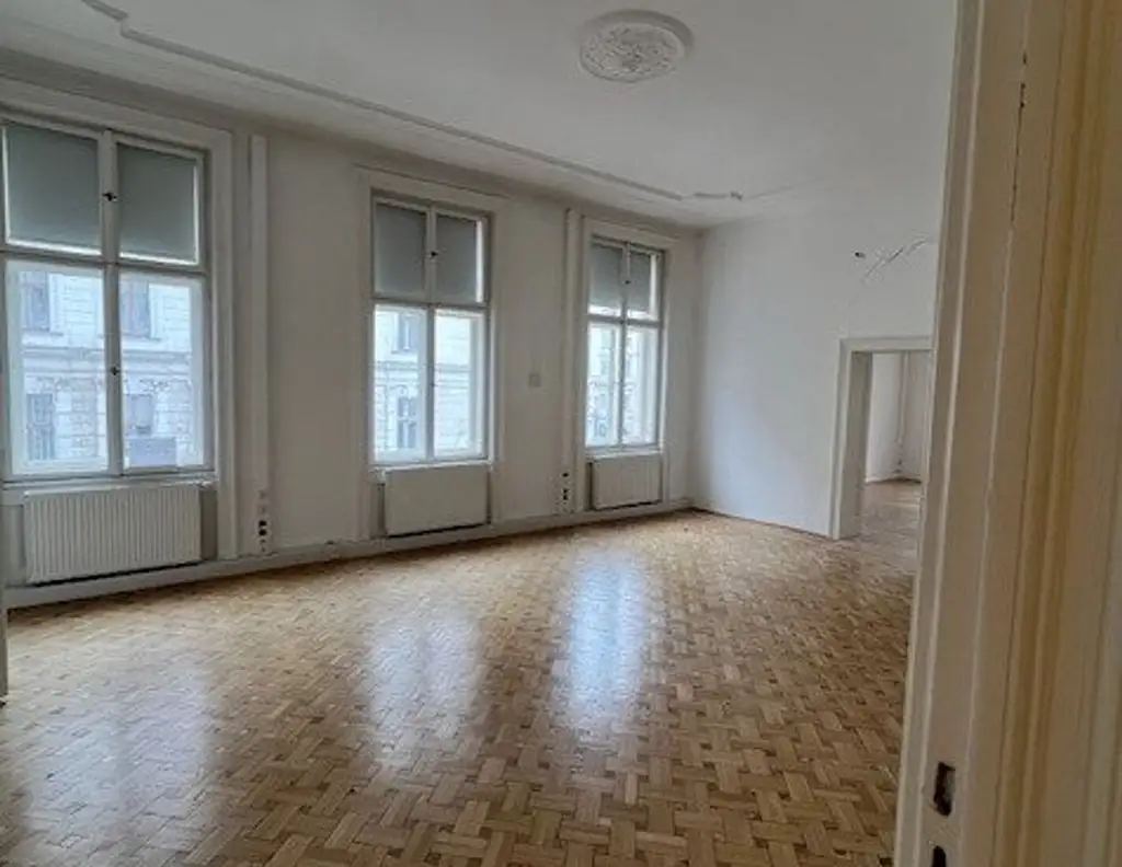 Attraktives Altbaubüro in der Garnisongasse