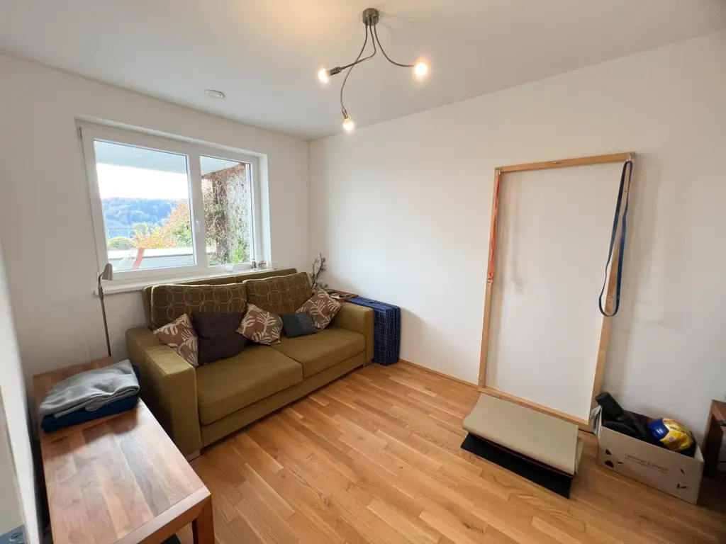 OPEN HOUSE! Moderner Penthousetraum mit Einliegerwohnung, XXL-Panoramaterrasse mit Traunsteinblick, Sauna & 3 TG-Plätze in 1A Lage Tegetthoffstraße