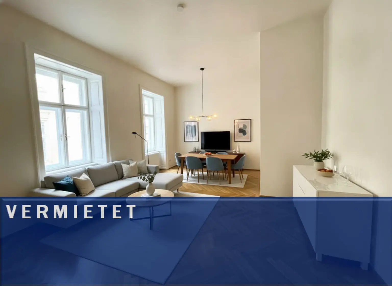 UNBEFRISTET: Top-Lage beim Stephansplatz: Klimatisierte, ruhige Altbauwohnung im stilvollen Haus / Prime location near Stephansplatz: air-conditioned, charming apartment