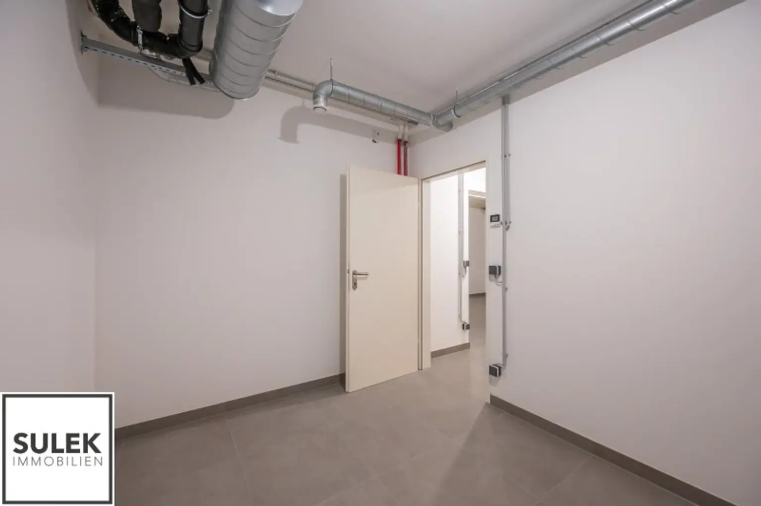 ERSTBEZUG-Townhouse: Exklusives 4-Zimmer-Townhouse mit 2 Terrassen & Tiefgaragen-Option - ab sofort