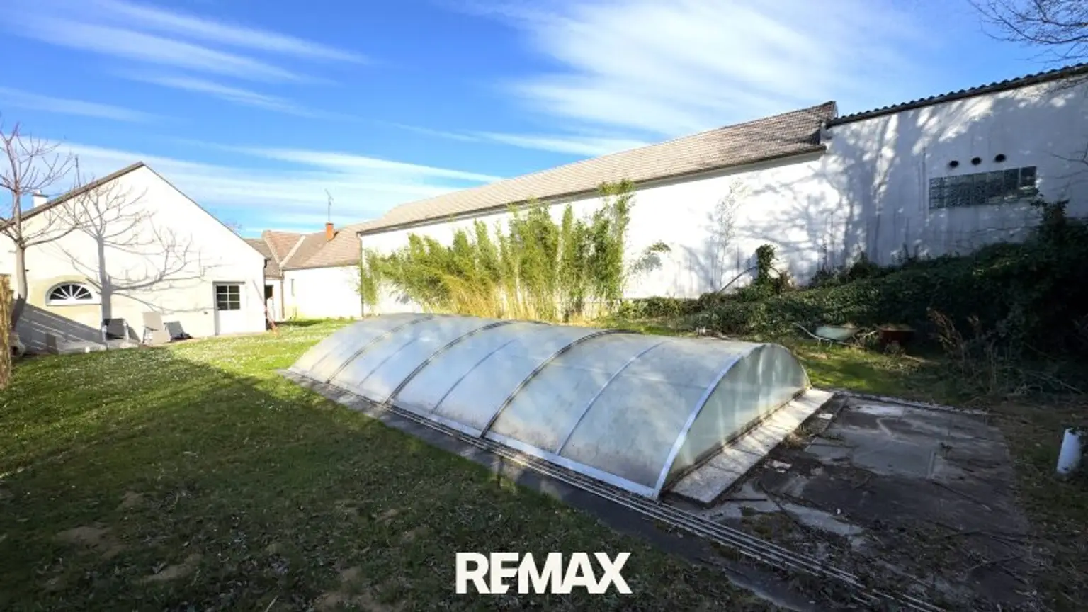 Garten - überdachter Pool