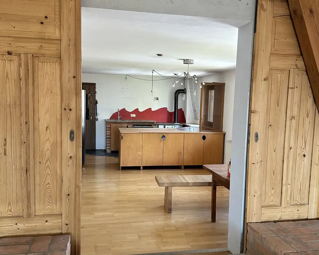 Einfamilienhaus mit großem Garten