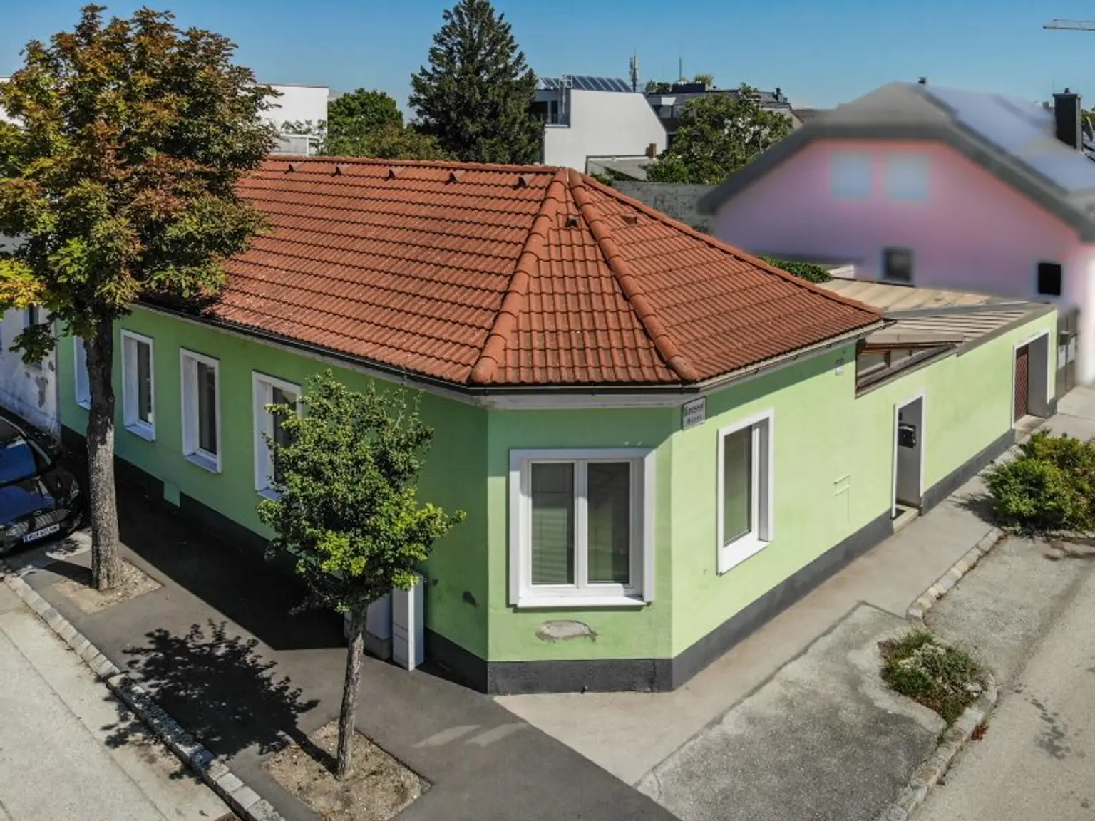 Charmante Liegenschaft mit Ausbau- und Neubaupotential im Herzen von Guntramsdorf