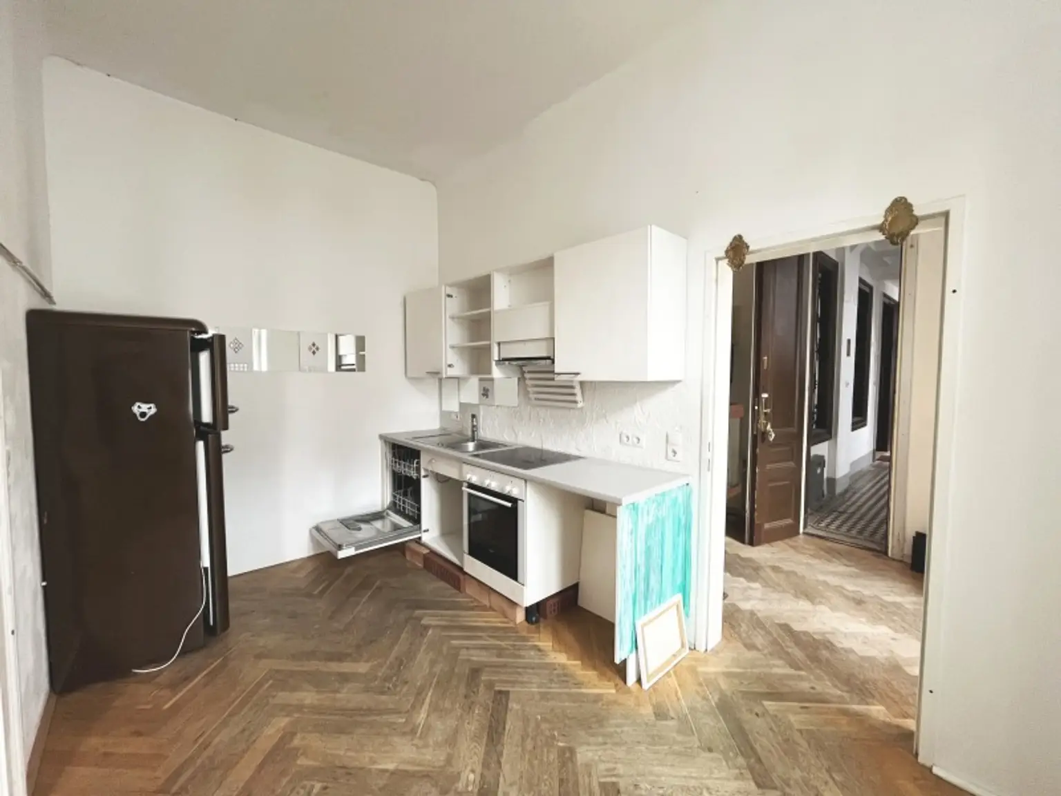 Bandgasse / Sanierungsbedürftiges Altbau(roh)juwel