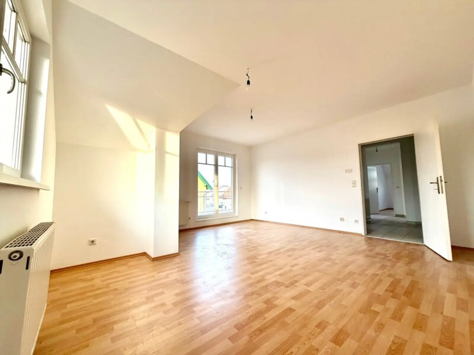 Charmante helle 3 Zimmerwohnung mit großer Terrasse