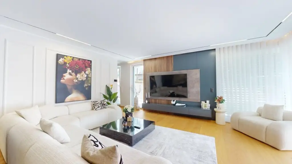 Exklusive Doppelhaushälften mit Traum-Ausblick auf die Burg Liechtenstein – schlüsselfertig mit Terrasse, Garten & Balkon! 4–5 Zimmer für höchste Wohnansprüche!