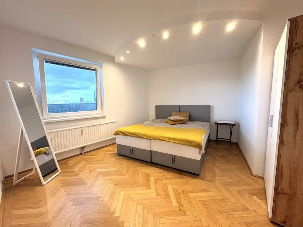 Dachgeschosswohnung ohne Schrägen I 26 m² Panoramaterrasse I Klimaanlage I Separater Küche