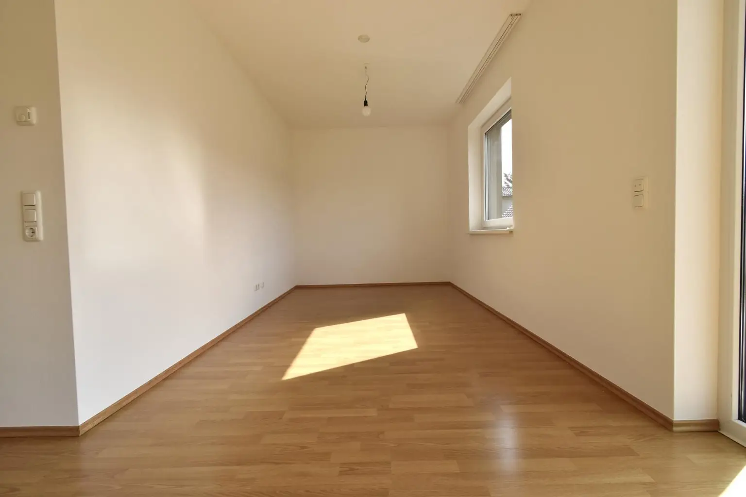 Wohn-, Küchen- und Essbereich