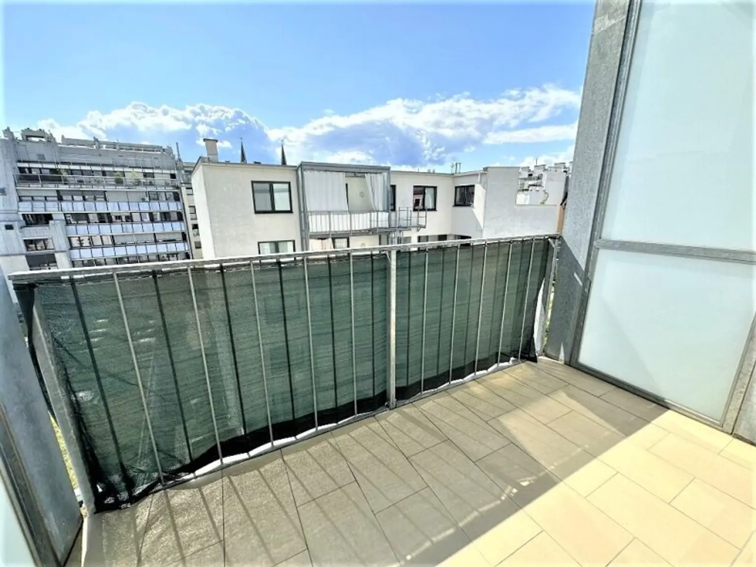 HUMBOLDTGASSE, U1 NÄHE, 76 m2 Neubau inkl. 4 m2 Loggia, Wohnküche, 2 Zimmer, gefördert, 2. Liftstock