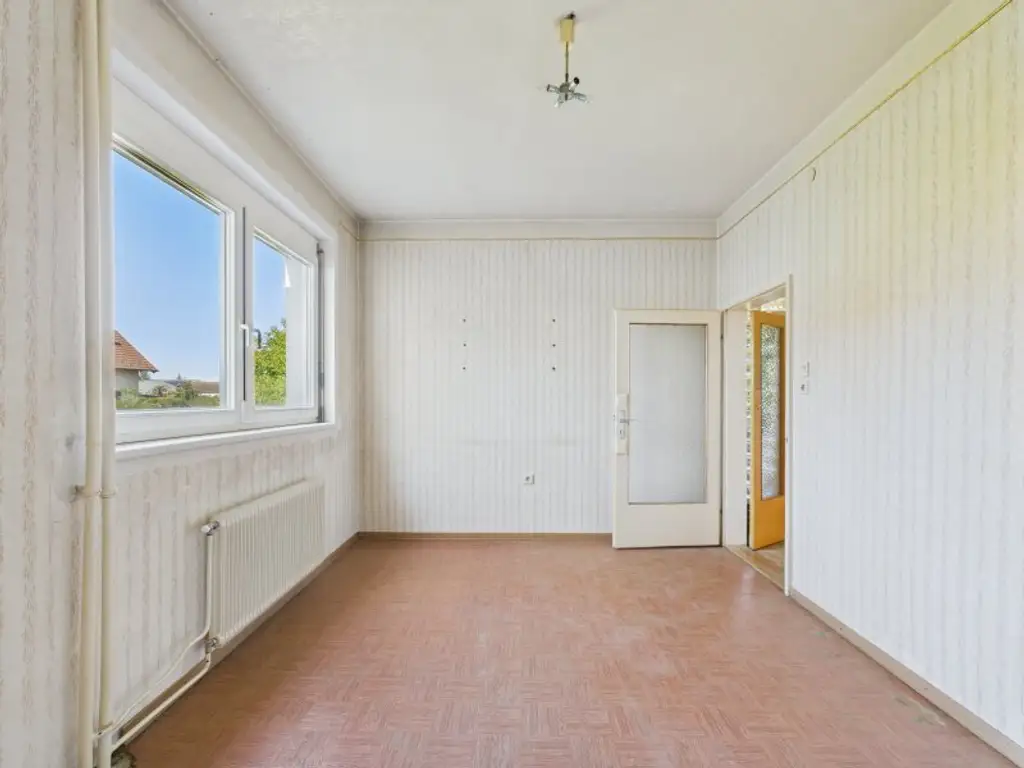 6-Zimmer Einfamilienhaus in Strasshof an der Nordbahn | 810 m² großes Grundstück mit Pool