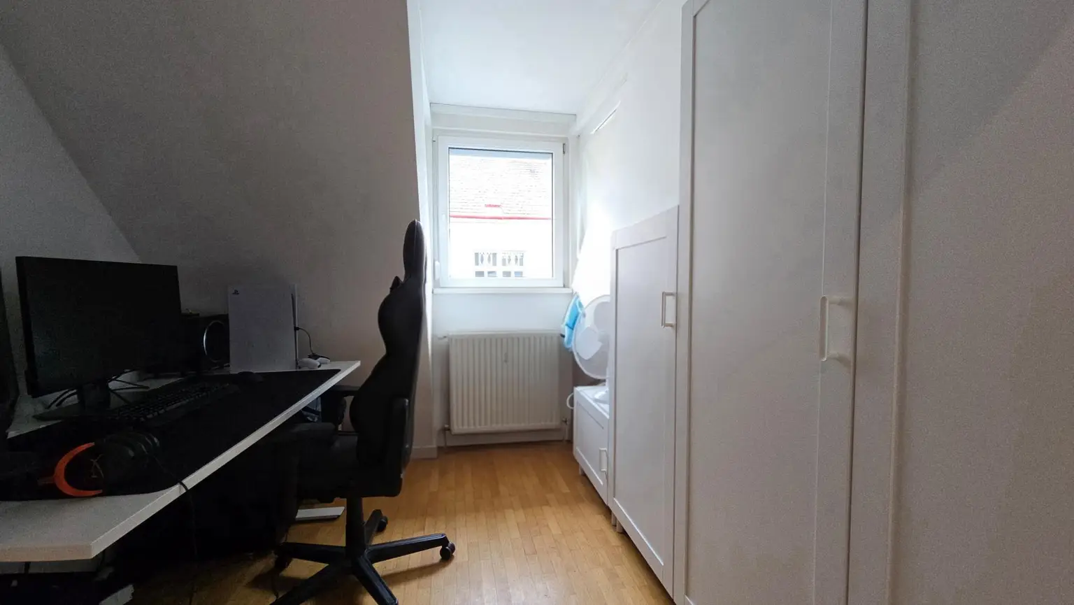 1080 Wien/Piaristengasse: Sehr helle 3 Zimmer-Dachwohnung