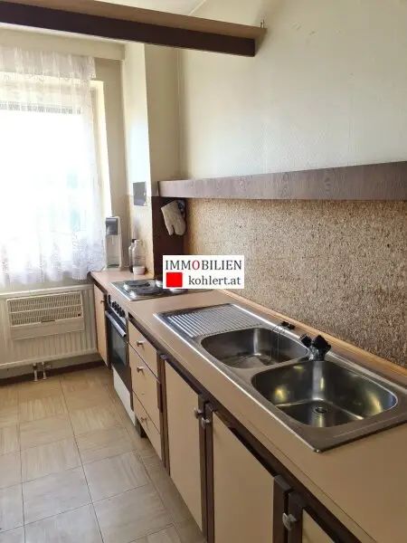 ****GELEGENHEIT, SONNIGE EIGENTUMSWOHNUNG MIT LOGGIA, ALLE NEBENRÄUME, HOHER LIFTSTOCK