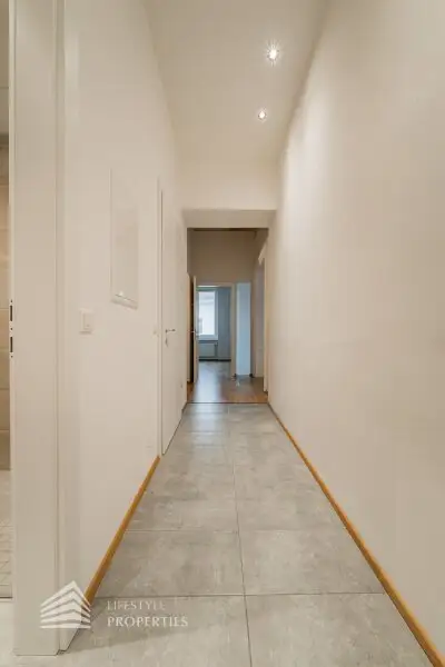 Attraktive 2-Zimmer Wohnung, Nähe Steiner Tor