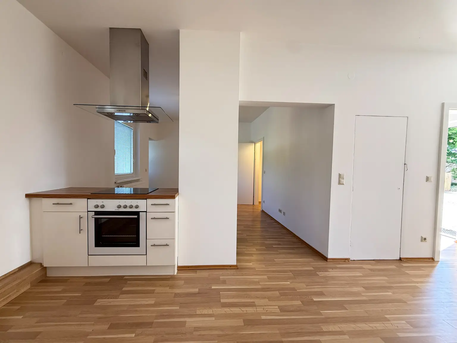 Zweigeteilte Wohnküche