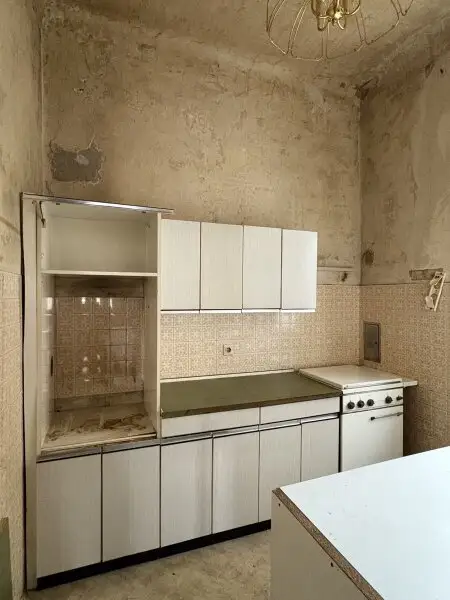 Schöne Altbauwohnung mit Potenzial