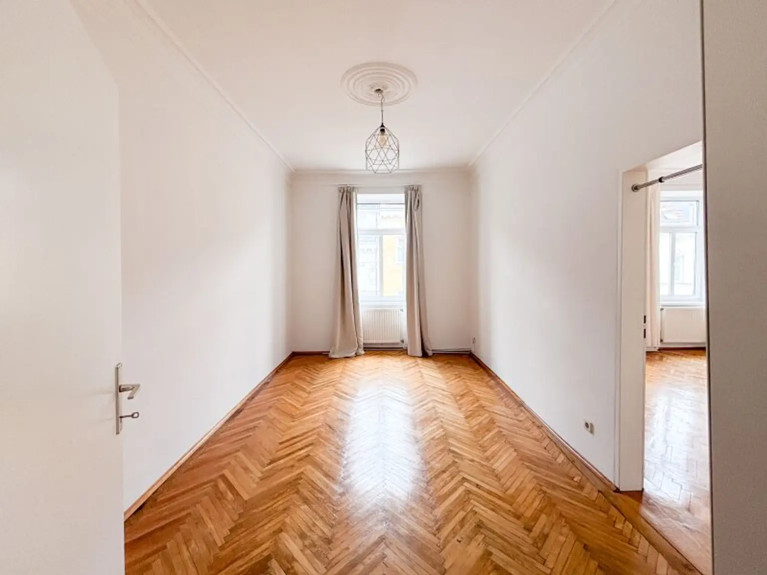 Charmante Altbauwohnung in Meidling – 3. Stock ohne Lift, geplante Aufwertung des Hauses
