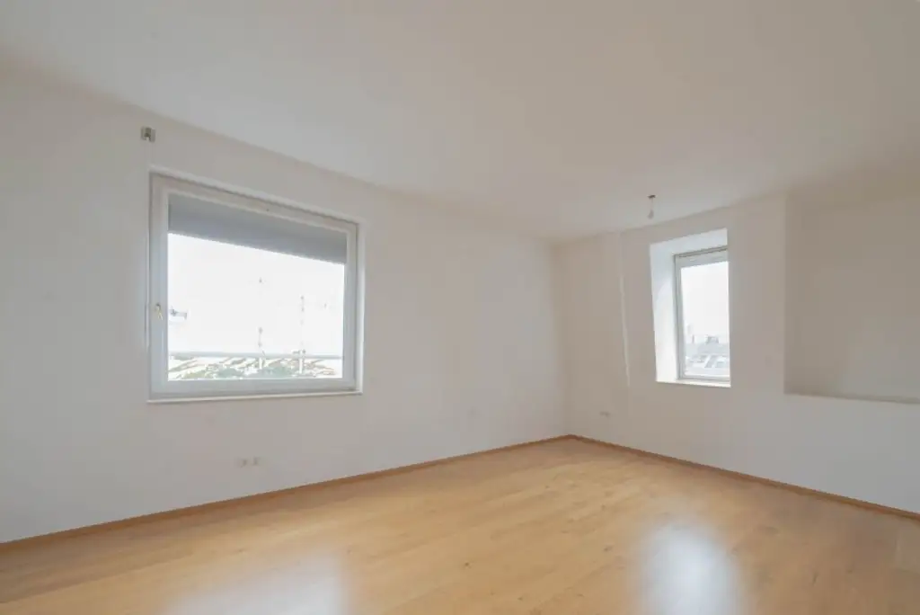 Großzügige Dachgeschoßwohnung in begehrten Wohnlage nahe dem Belvedere