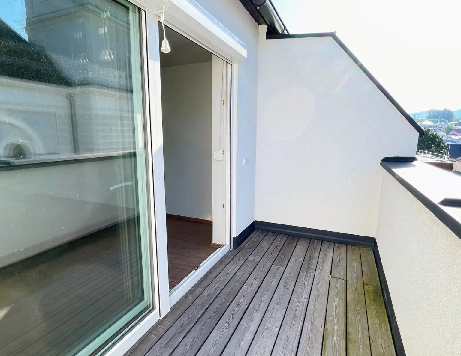 Charmante Dachgeschosswohnung mit Terrasse!