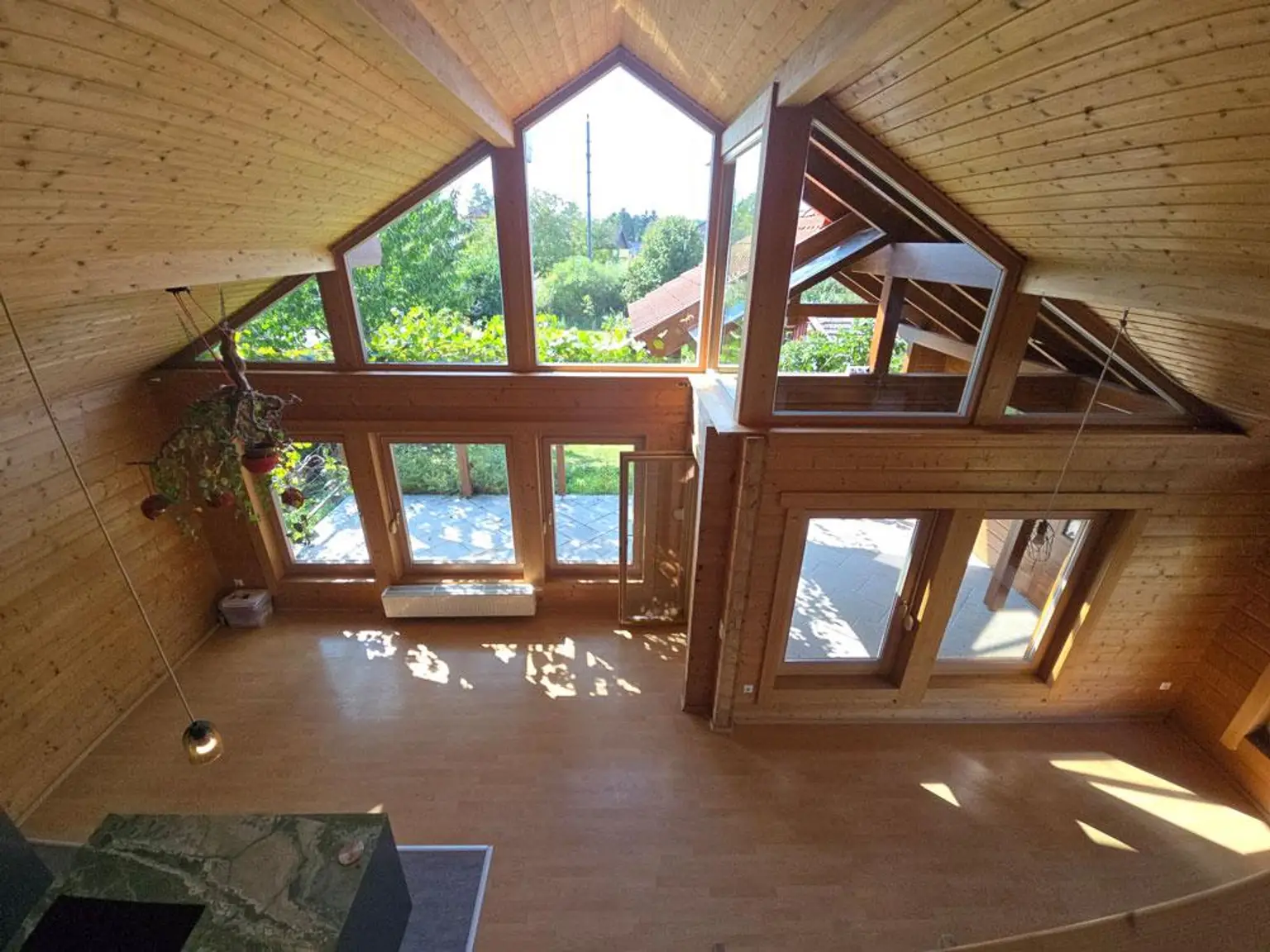 2011 Gemeinde Sierndorf/Untermallebarn: Gemütlicher Holz-Bungalow mit ausgebautem Dachboden