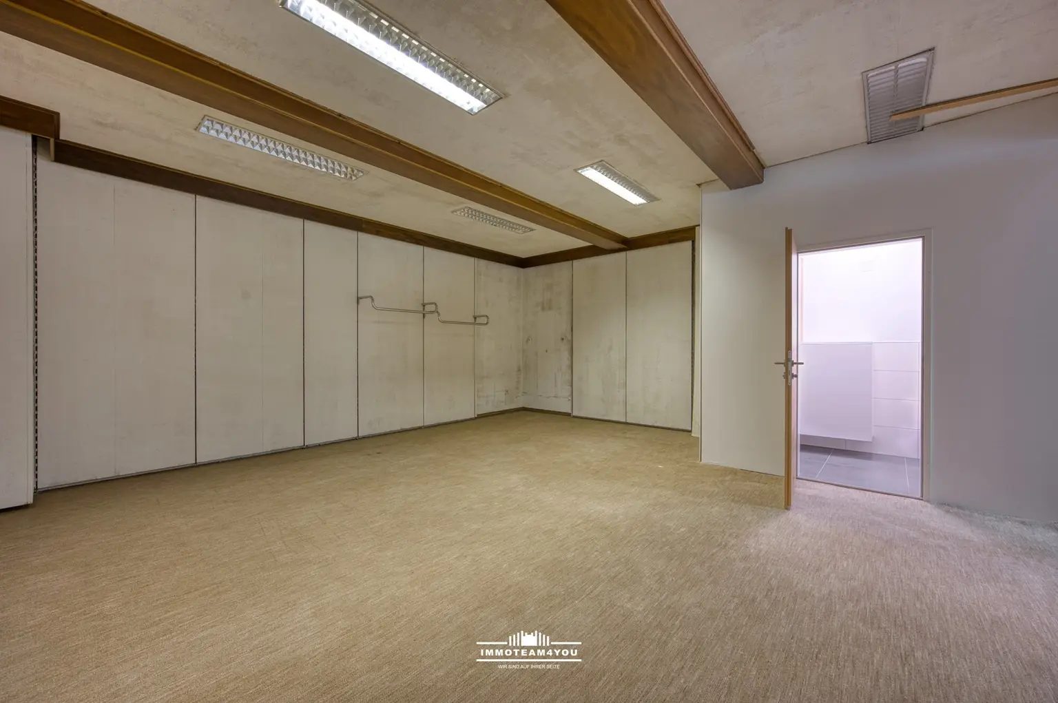 Geschäftslokal-Büro-Lager OG 1 DSC_2405