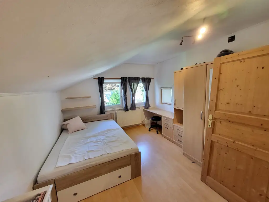 PROVISIONSFREI - SCHÖNES HAUS  IN SACKGASSE