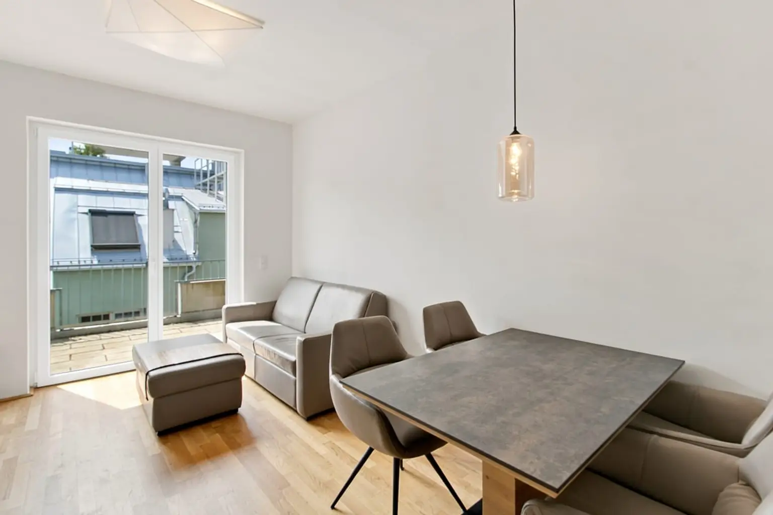 G | Exklusive DG WOHNUNG ++ mit DACHTERRASSE und WIENBLICK | Prima Service Immobilien