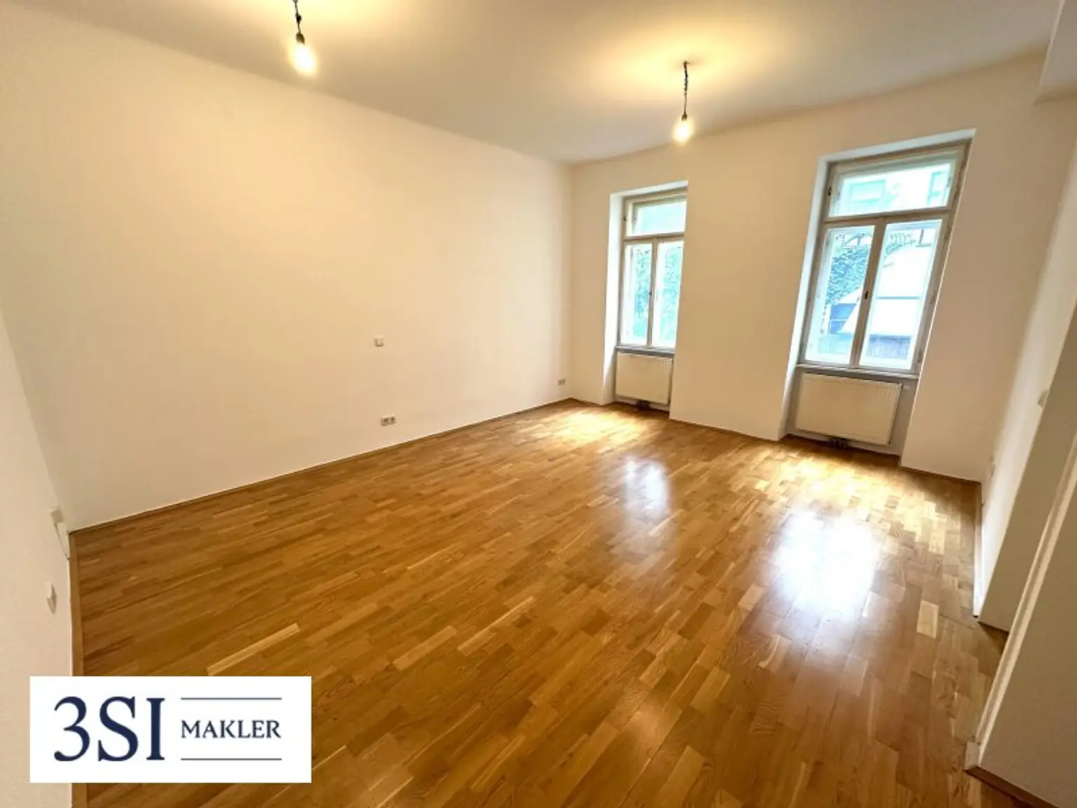 Potentieller Balkon in den begrünten Innenhof - Ruhige 3-Zimmer-Altbauwohnung - in Top-Lage des 3. Bezirks