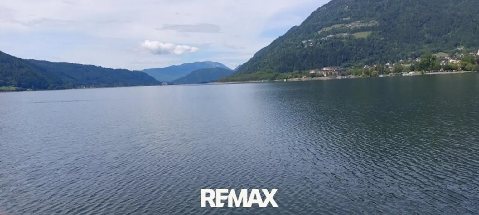Blick über den Ossiacher See