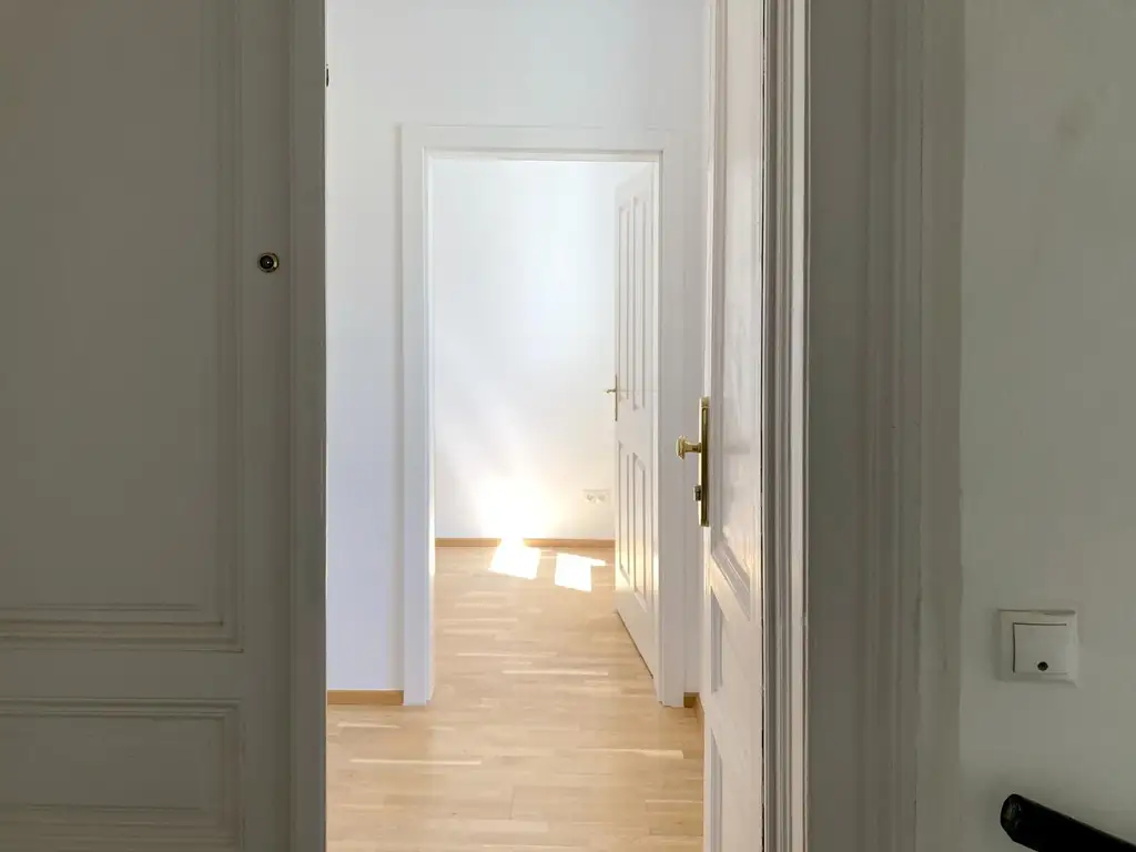 Perfekt geschnitten: Frisch sanierte 3-Zimmerwohnung in bester Lage in 1150 Wien