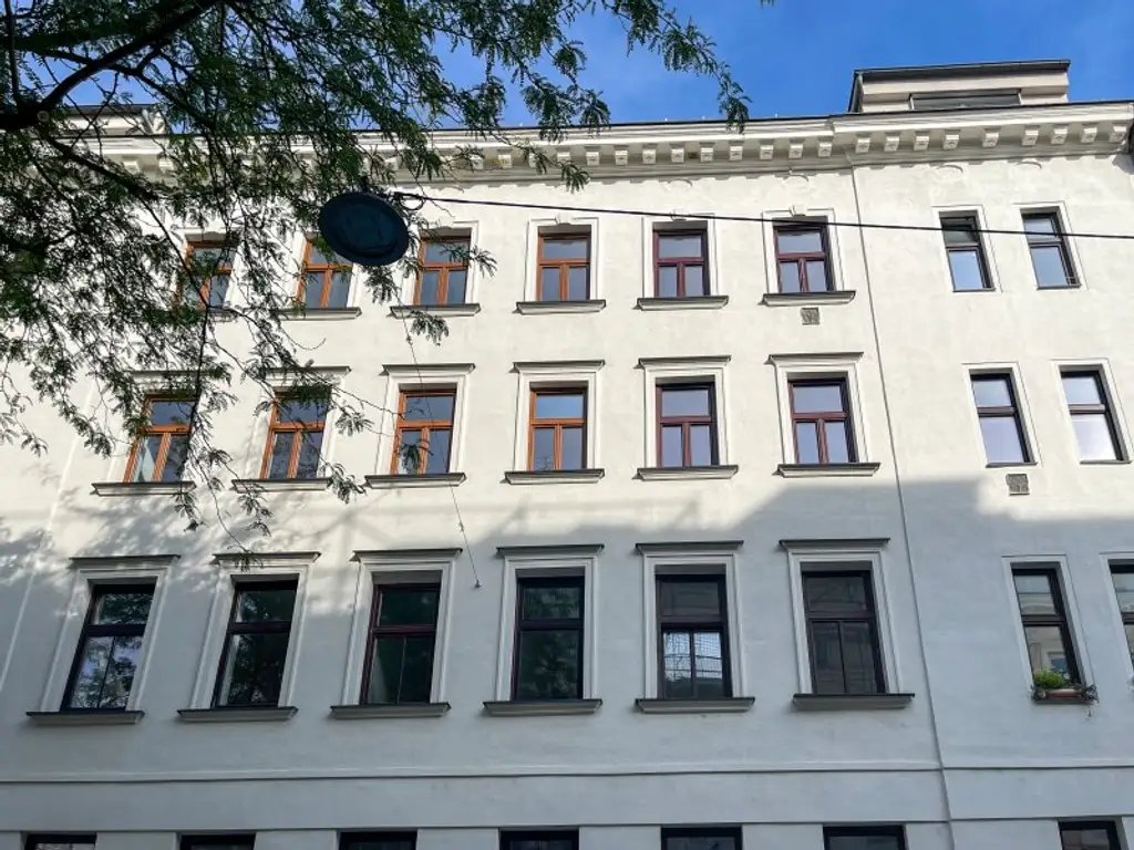 U3 "Hütteldorfer Straße": schön sanierte 2-Zimmerwohnung inkl. neuer Küche