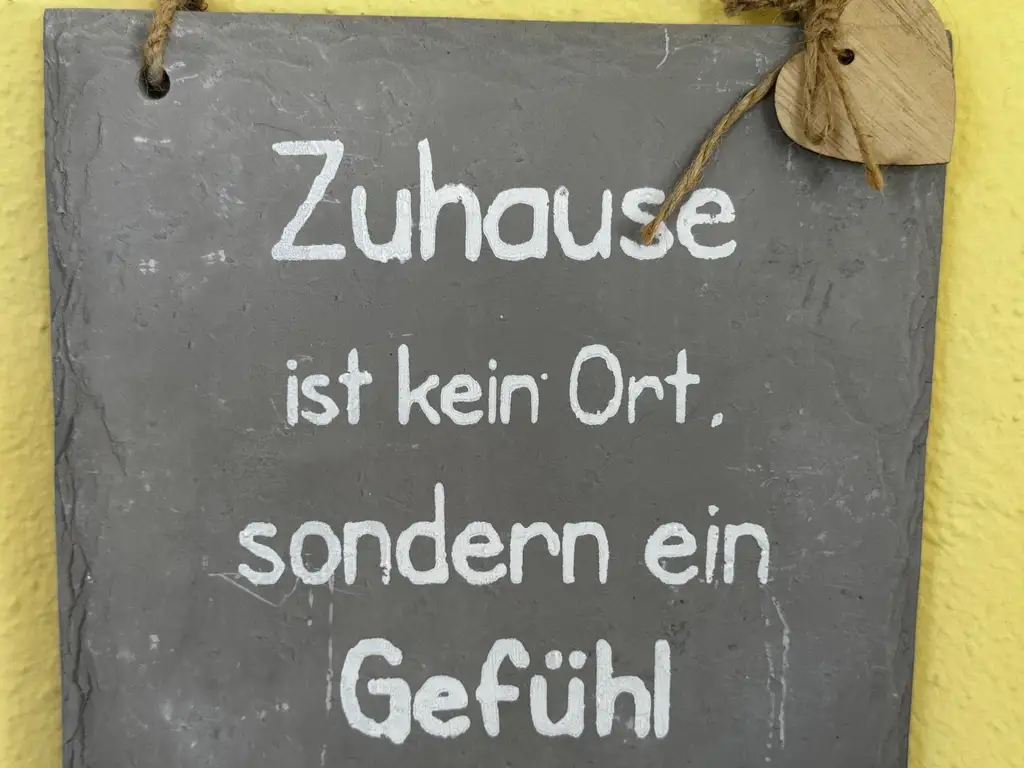 Ein ZUHAUSE zum Verlieben! Doppelhaushälfte mit Pooloase und ausgezeichneter Infrastruktur