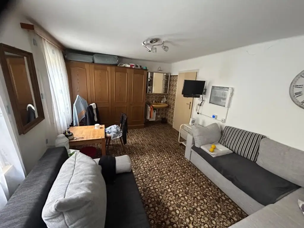 2776 m² Grund + Charmantes Einfamilienhaus im Sonnigen  Himmelberg mit Garten, + Garage & Werkstatt für 199.000 €