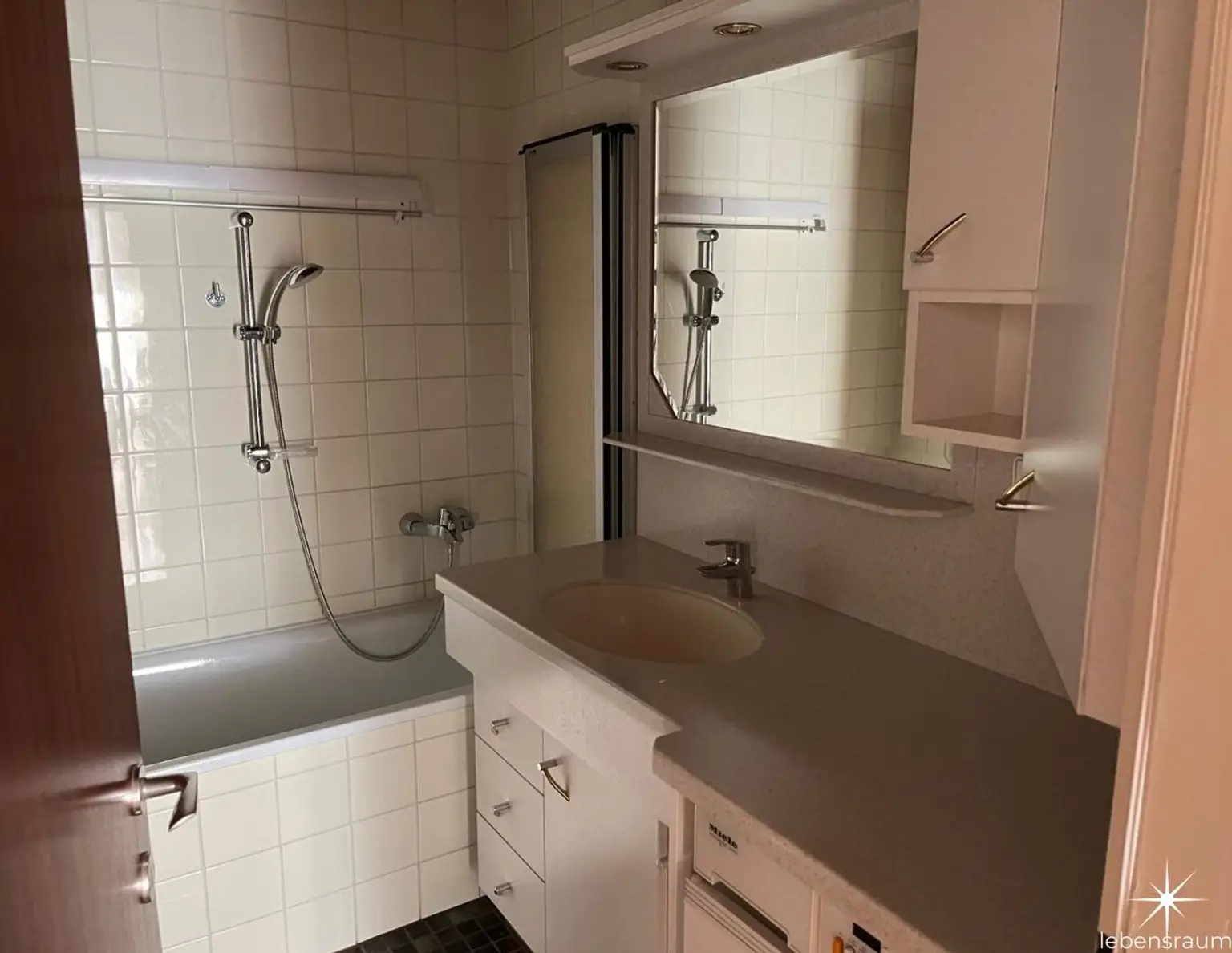 3-Zimmer Dachgeschoßwohnung mit Blick über Villach Richtung Mittagskogel