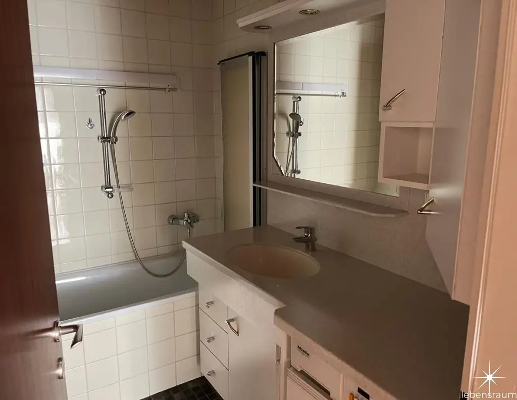3-Zimmer Dachgeschoßwohnung mit Blick über Villach Richtung Mittagskogel