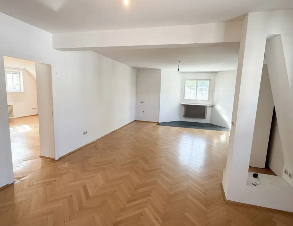 Historische Jahrhundertwende-Villa in Mauer - Charme, Gartenparadies und Potenzial in Top Lage