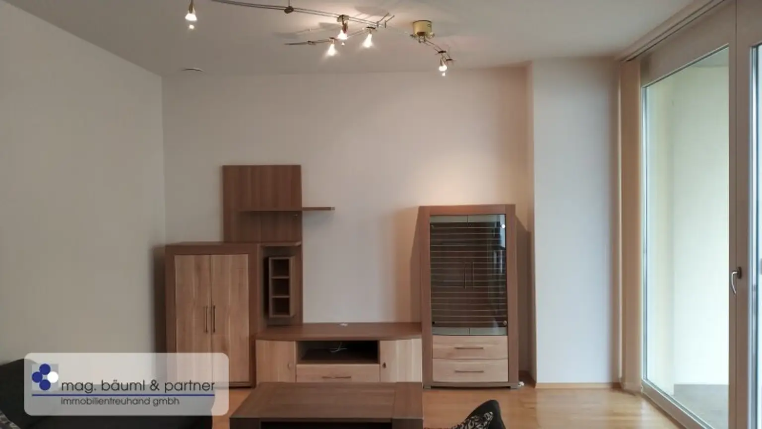 PROVISIONSFREI 2 Zimmer mit  grosser Terrasse