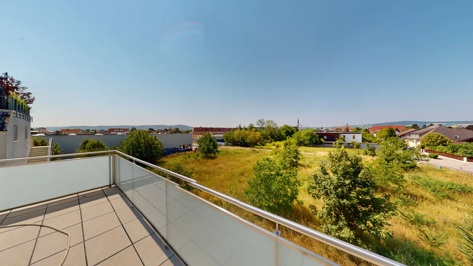 Designer Doppelhaushälfte mit Garten & Dachterrasse