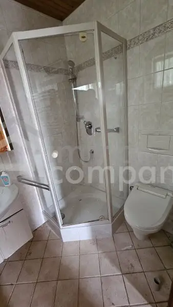 Renovierungsbedürftiges Haus mit Grünblick in Trautmannsdorf/Leitha zu verkaufen!