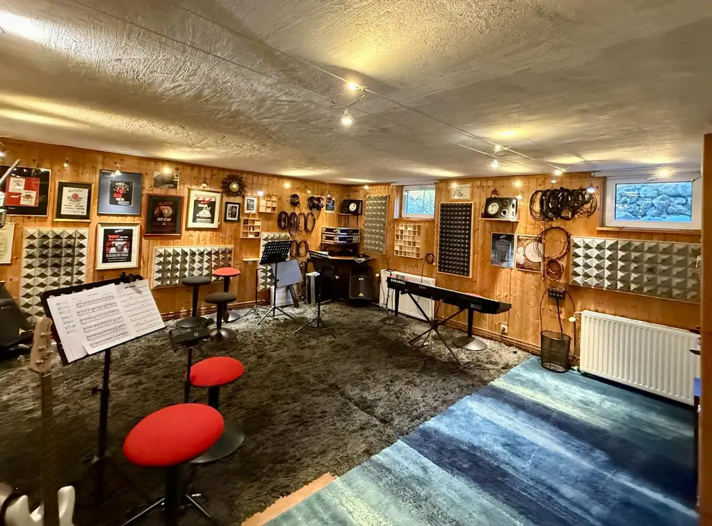 Charmantes Eckreihenhaus in begehrter Wohnlage von Bad Vöslau