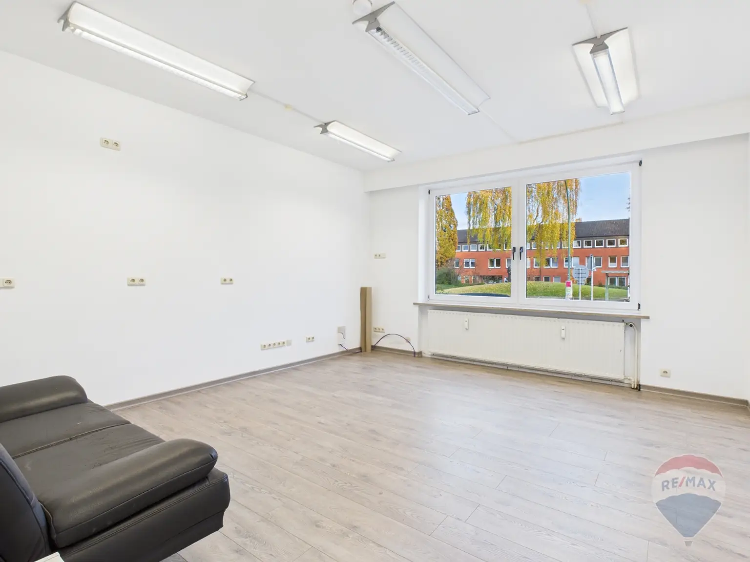 Behandlungsraum/Büro 1