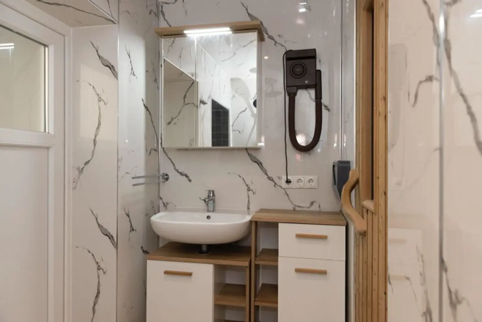 Exklusive Landhausvilla in Engelmannsbrunn – Luxus, Ruhe & Privatsphäre im Herzen des Wagrams