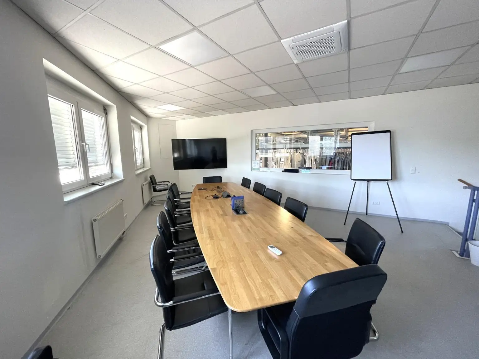 Halle mit Büroanteil im Süden von Graz