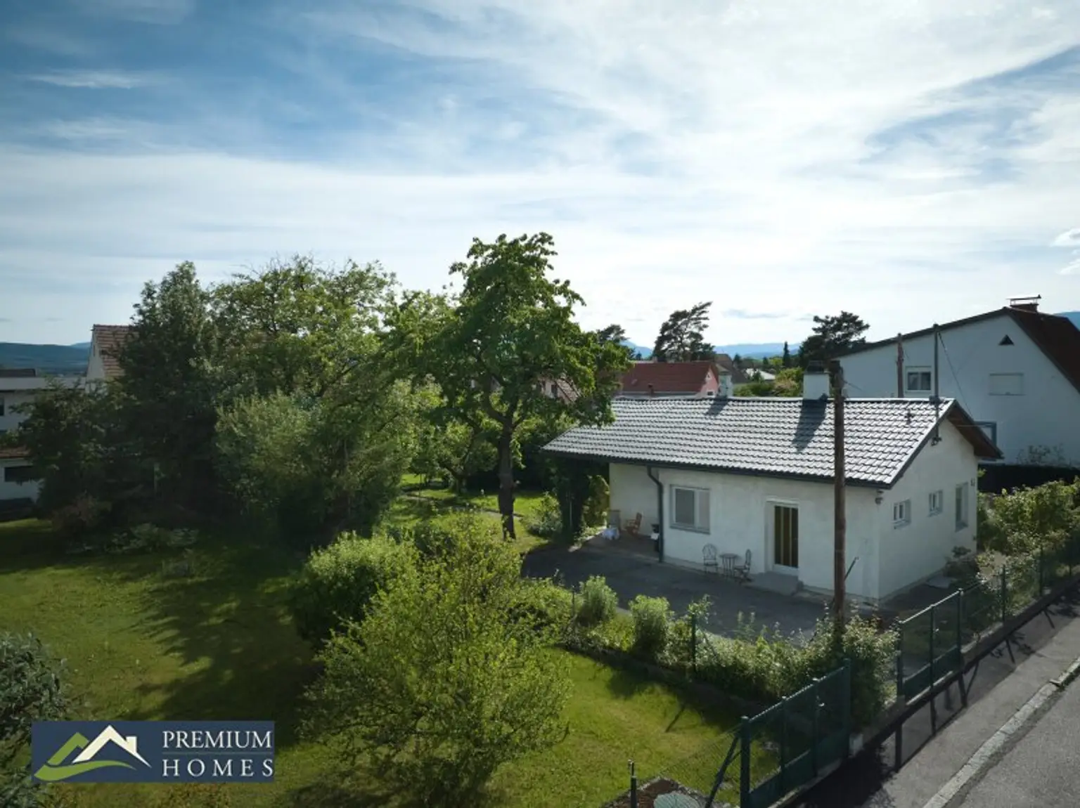 NEUNKIRCHEN - Ferienhaus mit großem Garten