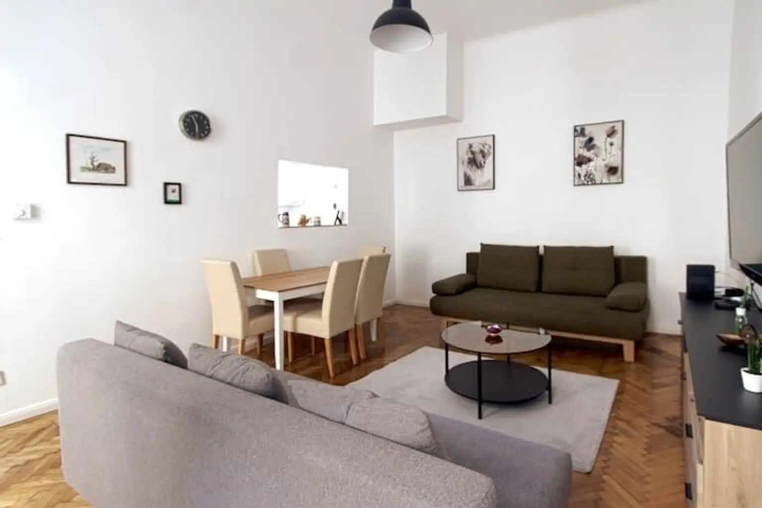 "Ruhige 2-Zimmer Altbau-Wohnung"