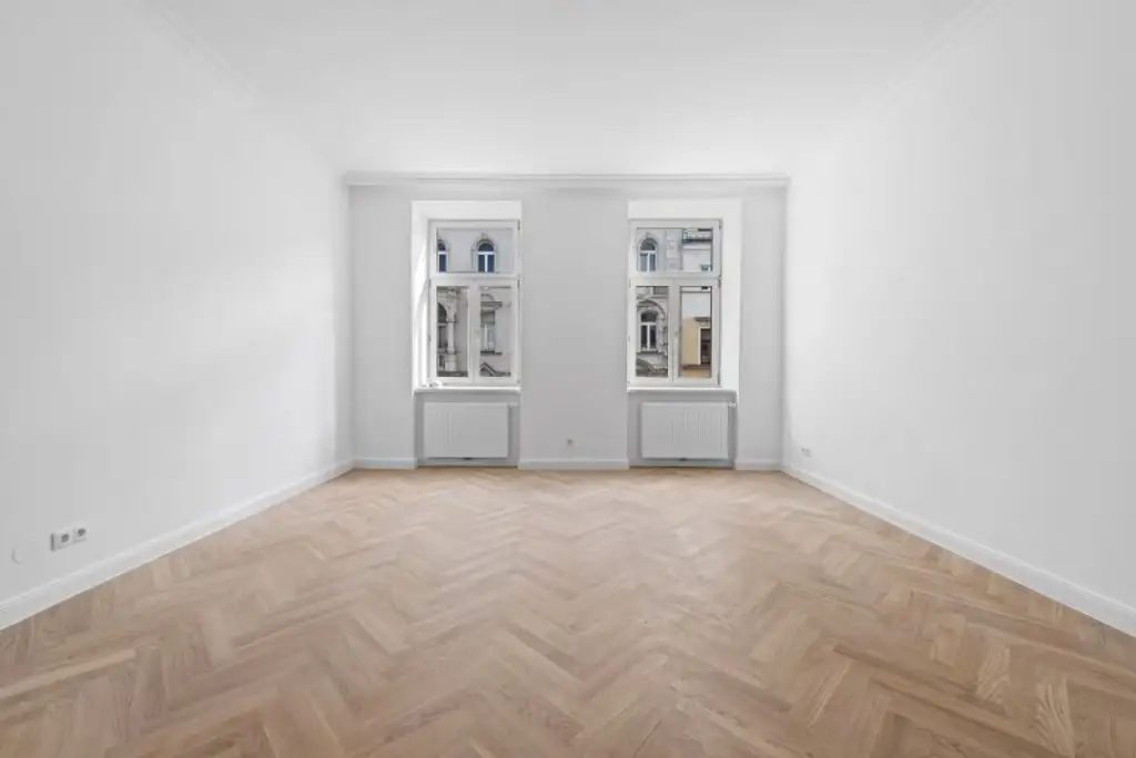 U4 PILGRAMGASSE: stilvoll sanierte Garconniere im schön sanierten Altbau mit separater Küche Nähe Naschmarkt