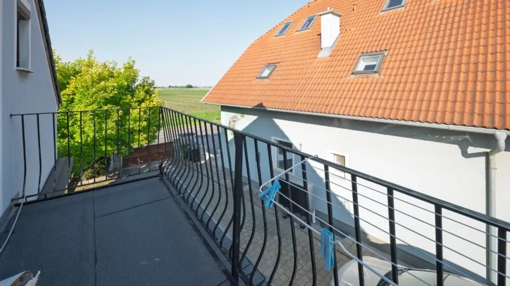 Kapitalanlage mit Potential – 2 Häuser auf Eckgrundstück mit rund 938 m² Grundstücksfläche!