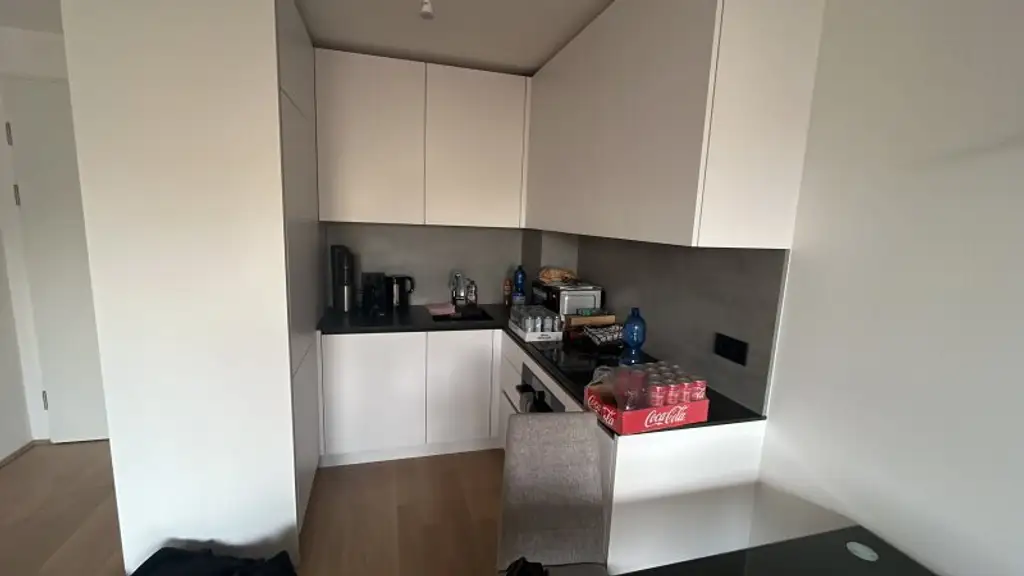 Pauschalmiete inklusive Warmwasser, Heizung & Kühlung - Moderne 2-Zimmer-Wohnung mit großzügigem Balkon und stilvoller Ausstattung