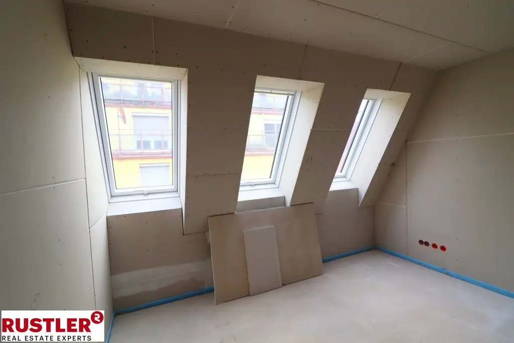 Dachgeschoss-Wohntraum - 3-Zimmer mit Balkon -  Nähe Kutschkermarkt