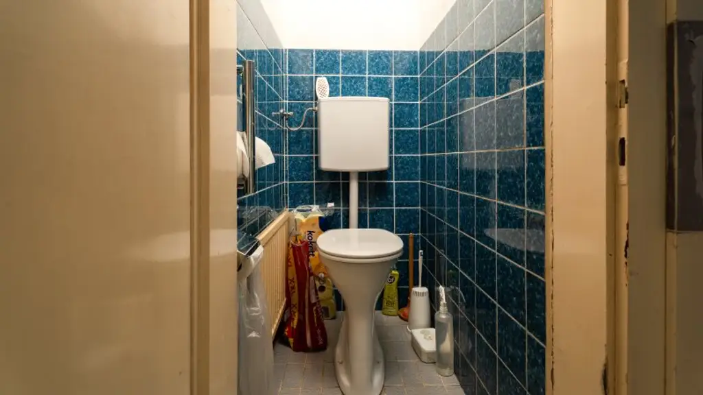 Sanierungsbedürftiges Haus in Untersiebenbrunn! Rohdachboden mit Ausbaupotential!