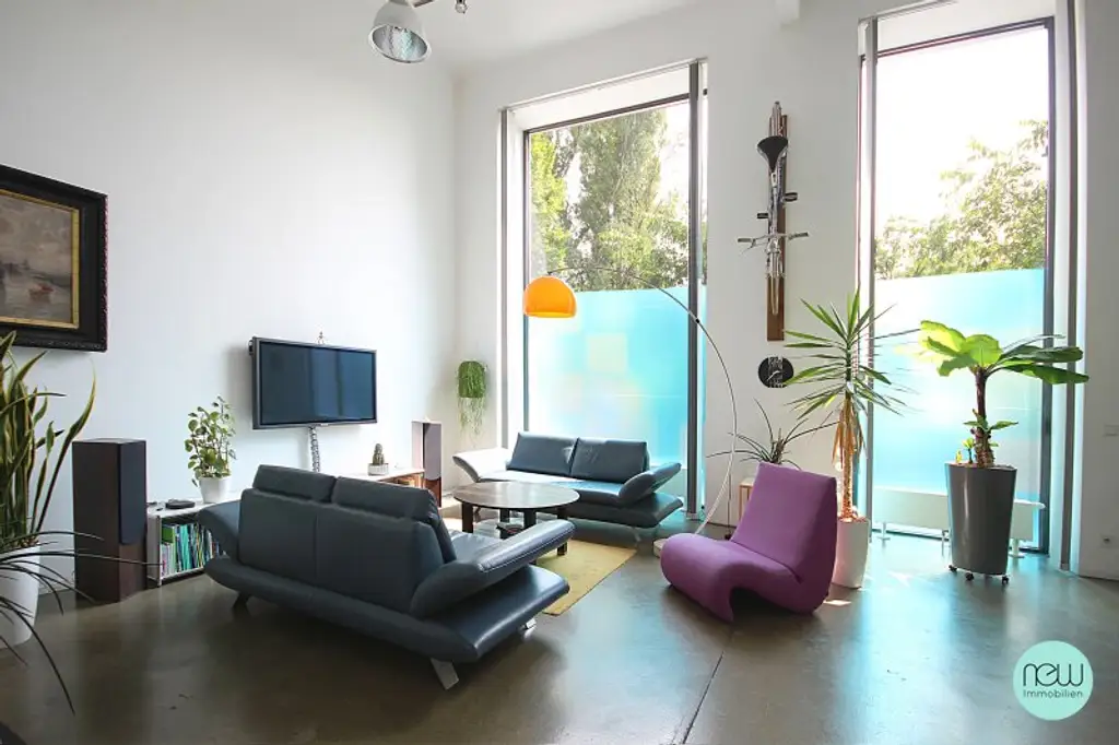 SEHR ATTRAKTIVES ATELIER  / BÜRO-LOFT